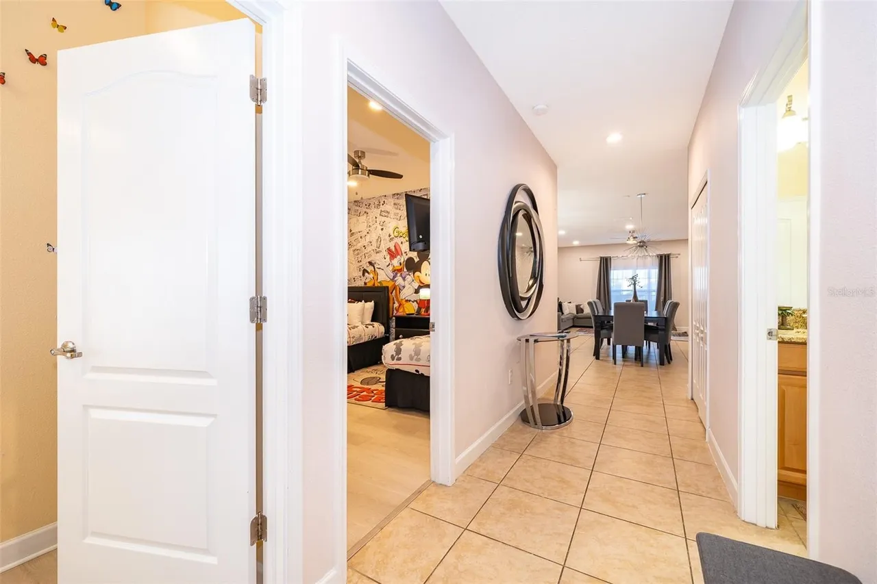 Slide show image of the Orlando Florida Home for Sale 03