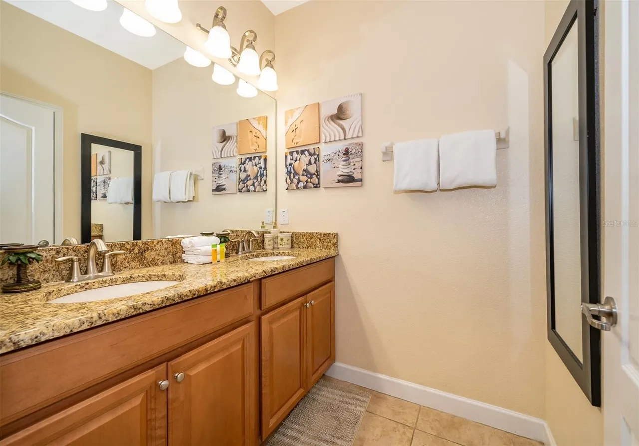 Slide show image of the Orlando Florida Home for Sale 05