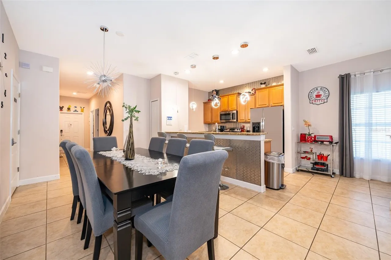 Slide show image of the Orlando Florida Home for Sale 10