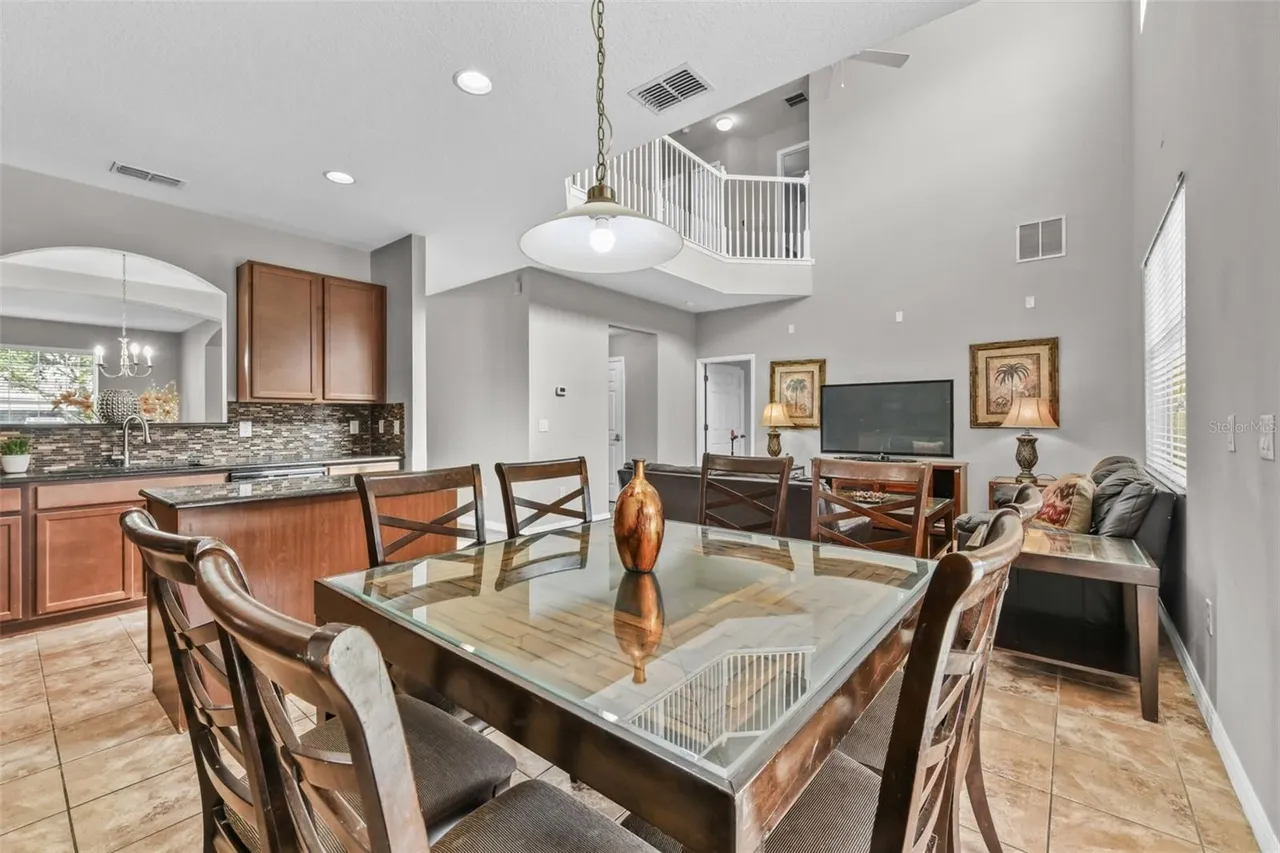 Slide show image of the Orlando Florida Home for Sale 15