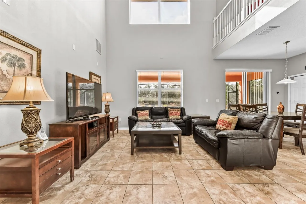 Slide show image of the Orlando Florida Home for Sale 17