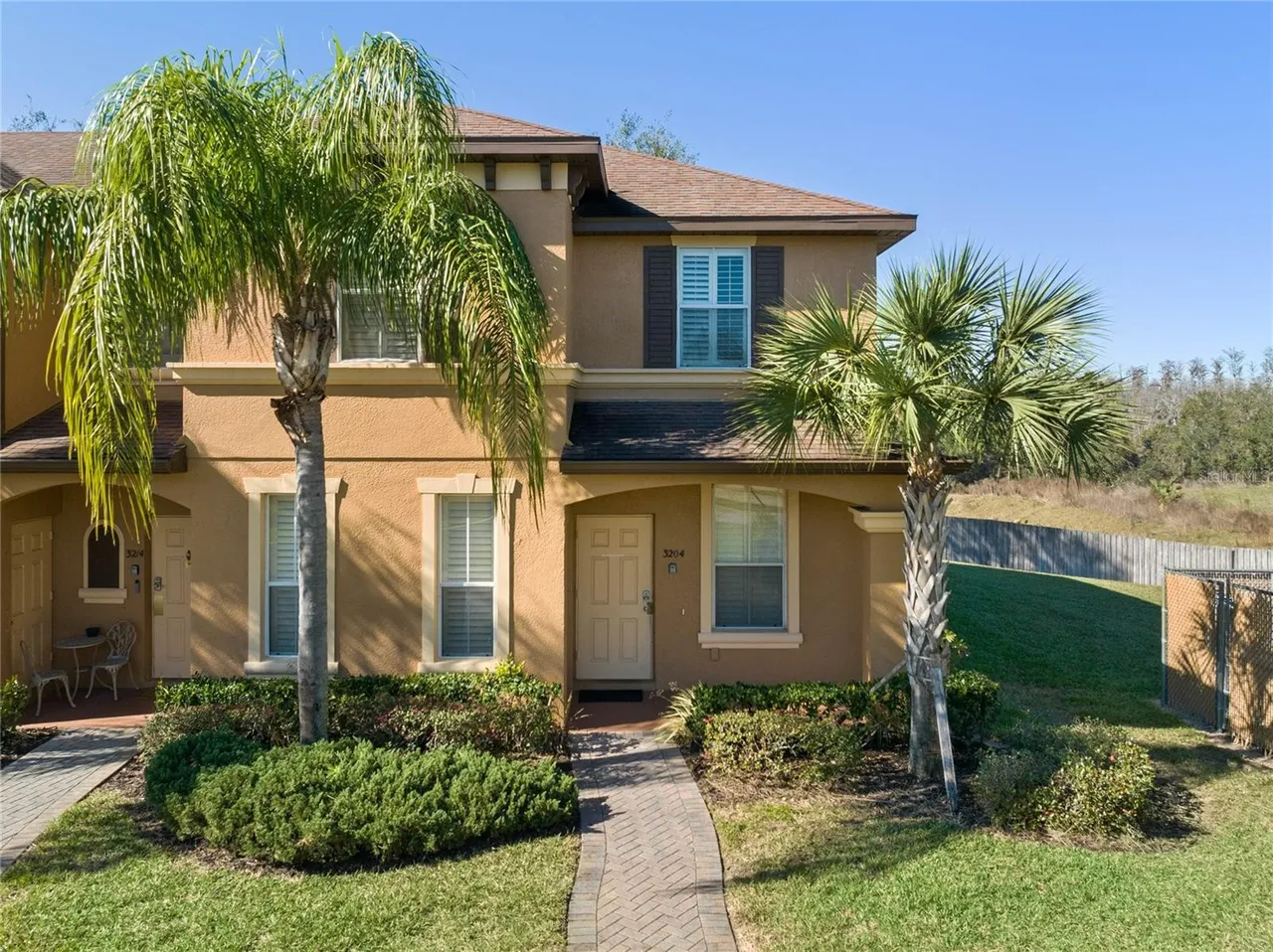 Slide show image of the Orlando Florida Home for Sale 02