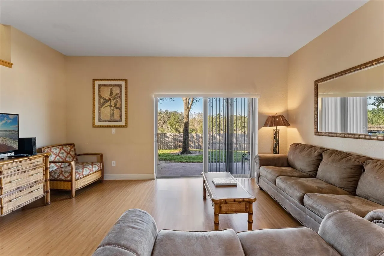 Slide show image of the Orlando Florida Home for Sale 08