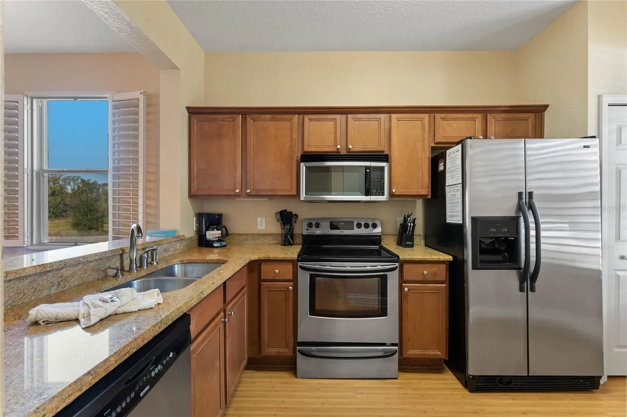 Slide show image of the Orlando Florida Home for Sale 13