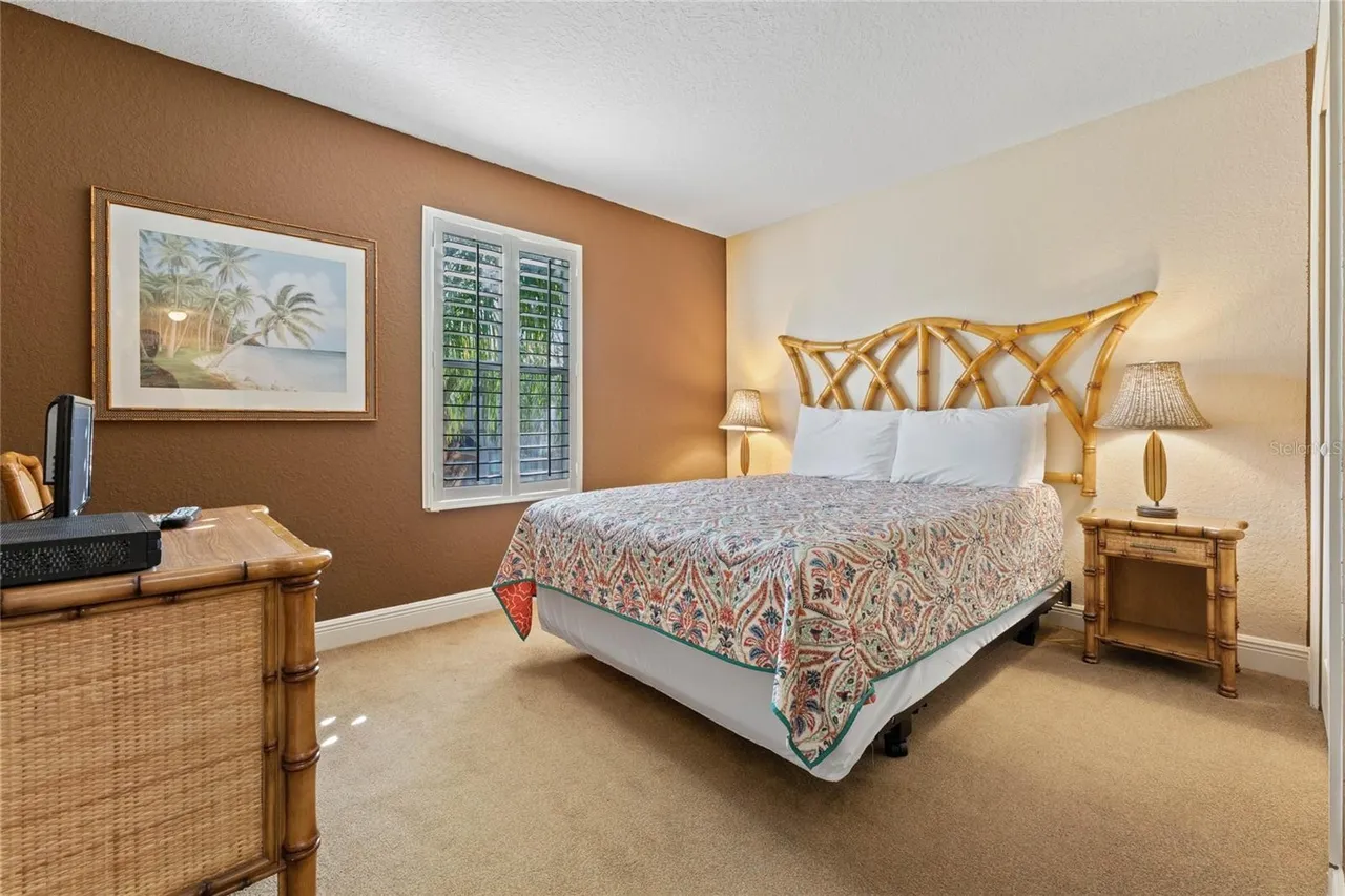Slide show image of the Orlando Florida Home for Sale 19