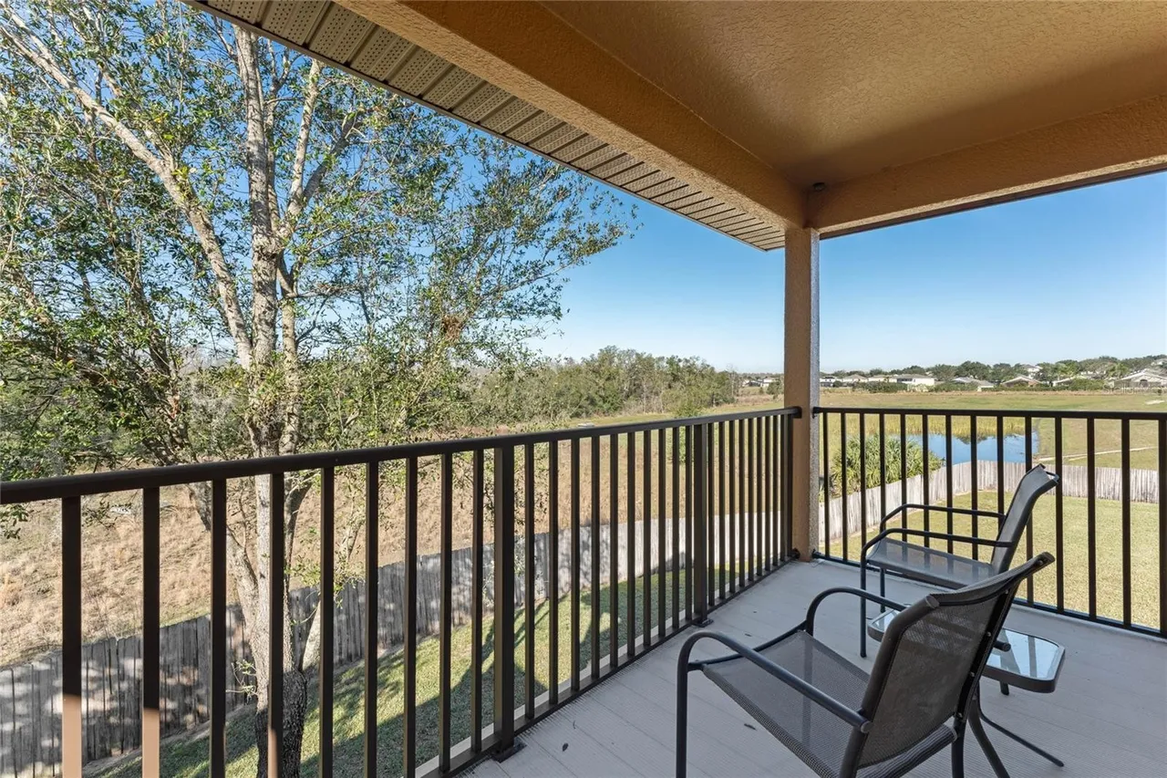 Slide show image of the Orlando Florida Home for Sale 21