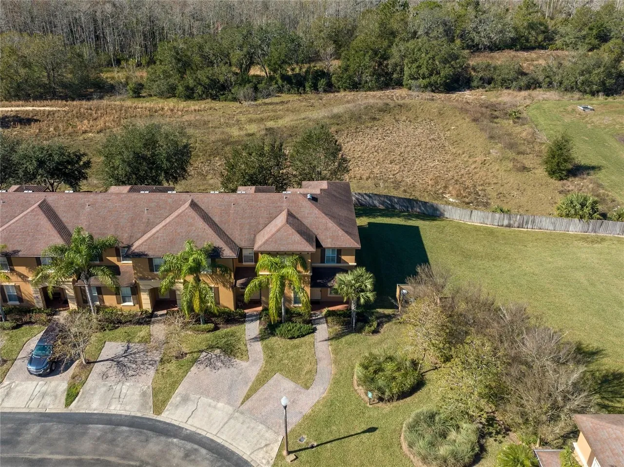 Slide show image of the Orlando Florida Home for Sale 32
