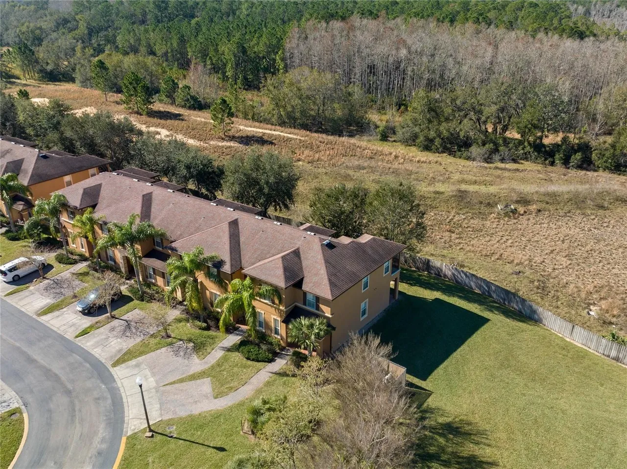 Slide show image of the Orlando Florida Home for Sale 33