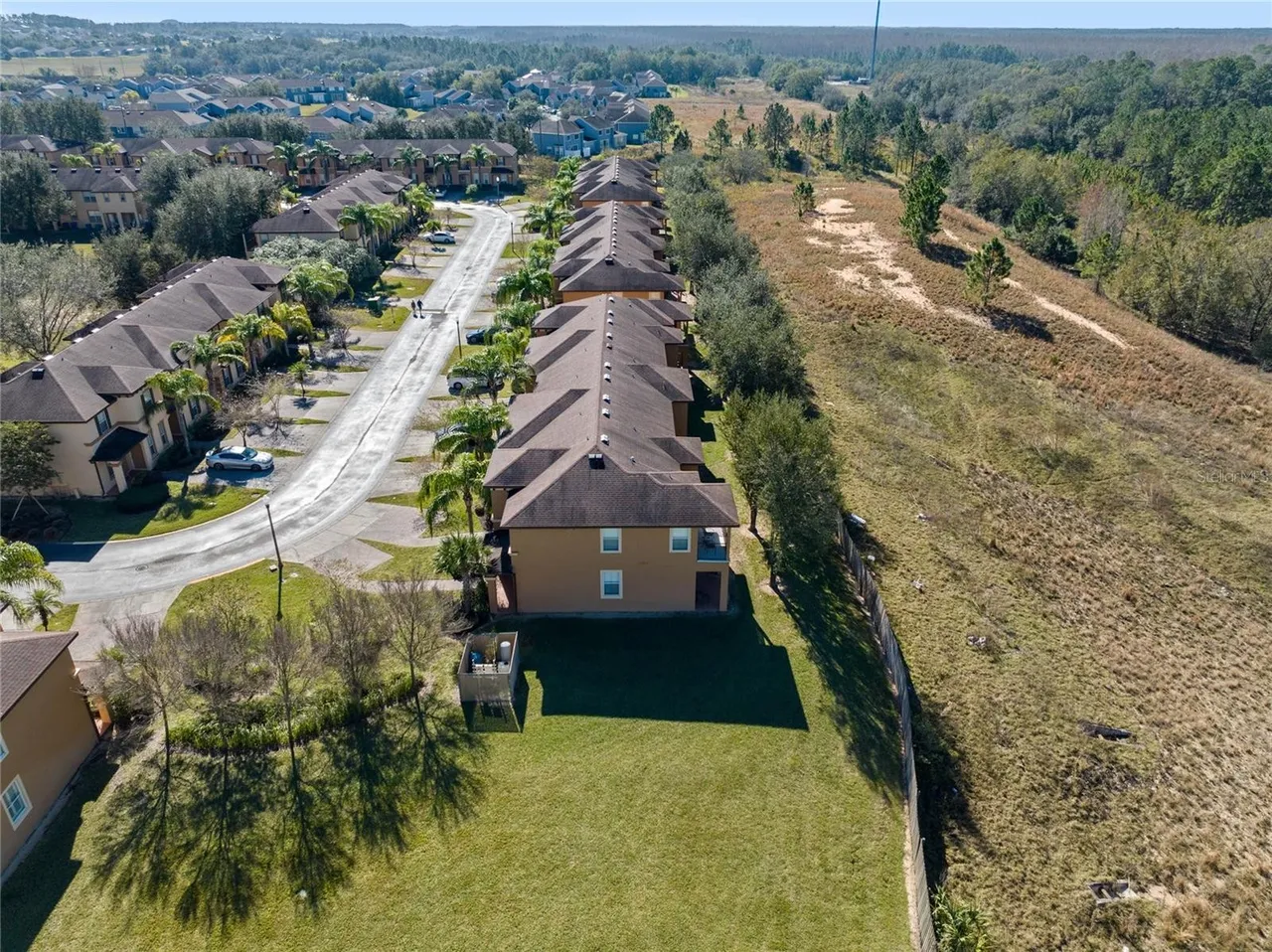 Slide show image of the Orlando Florida Home for Sale 34