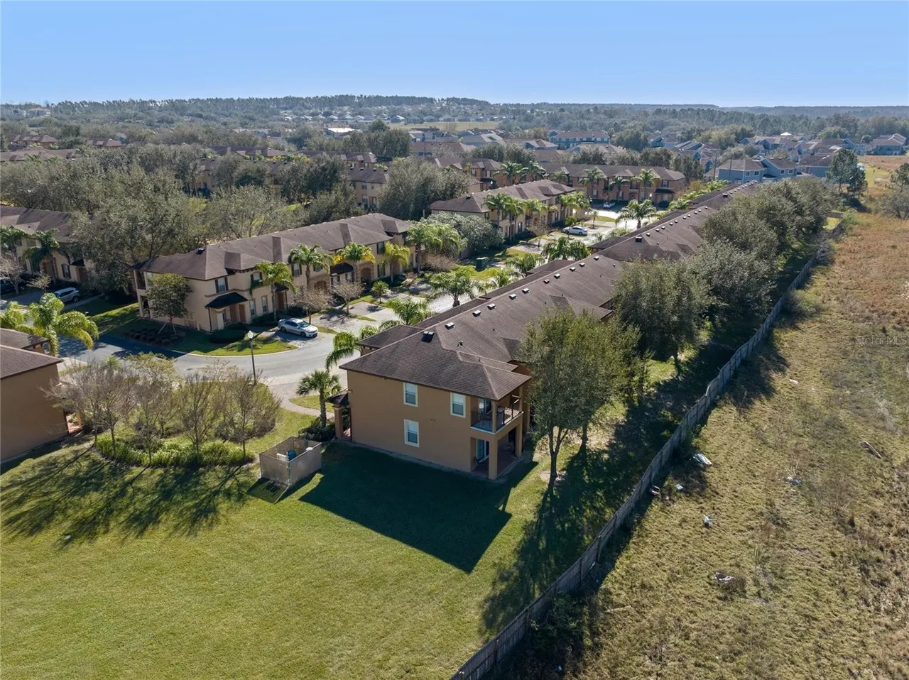 Slide show image of the Orlando Florida Home for Sale 35