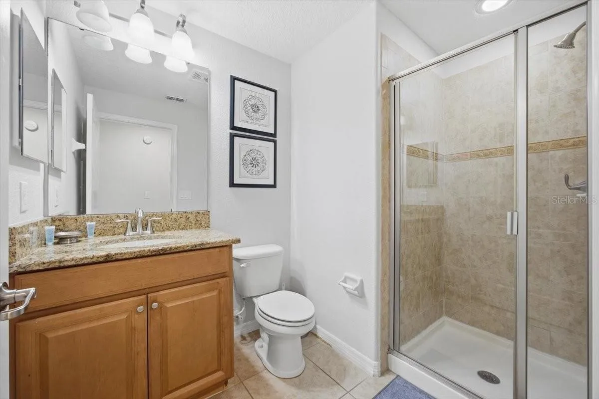Slide show image of the Orlando Florida Home for Sale 24