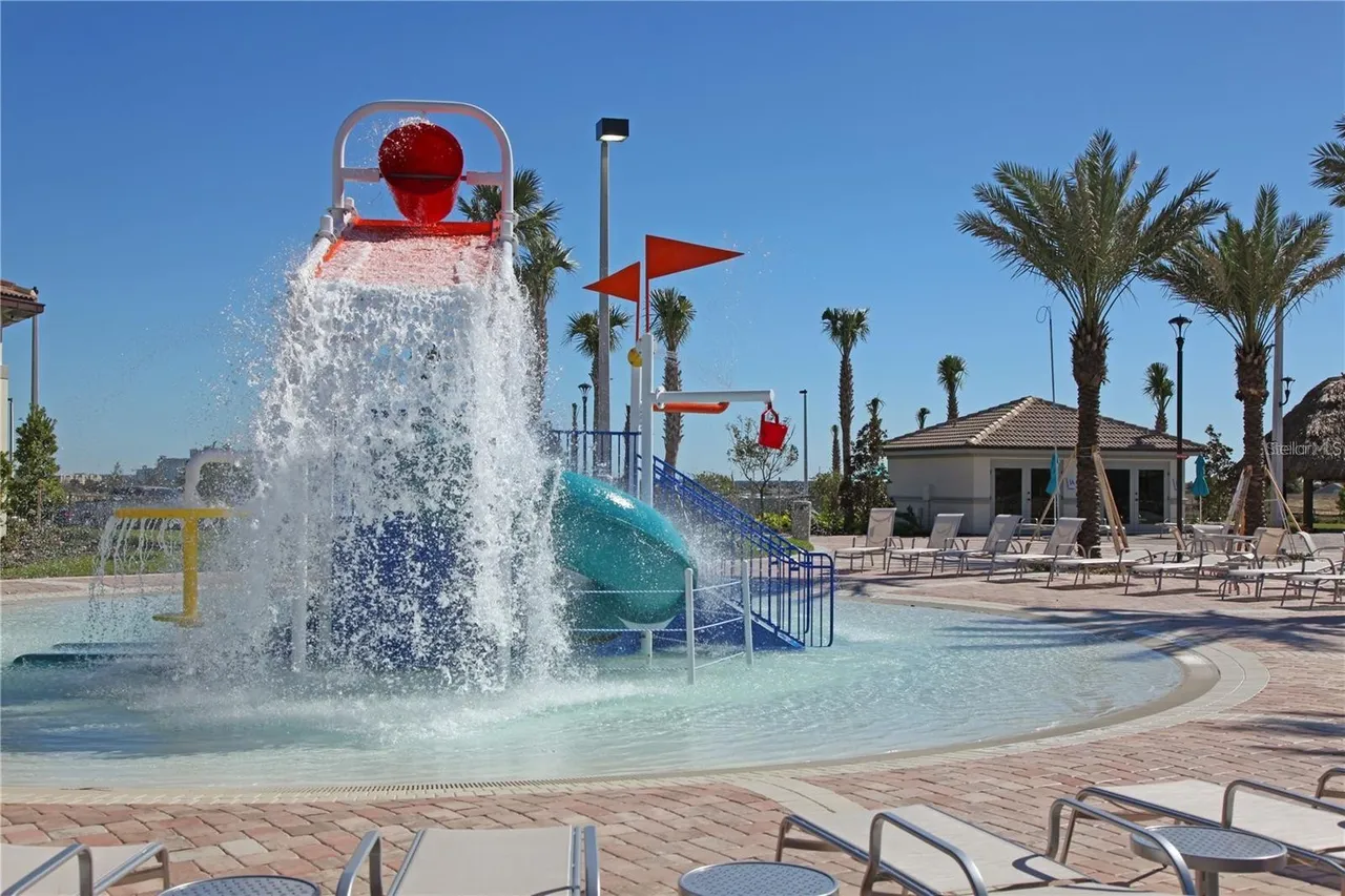 Slide show image of the Orlando Florida Home for Sale 49