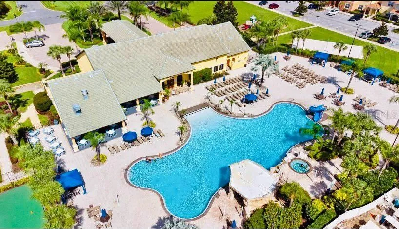 Slide show image of the Orlando Florida Home for Sale 23