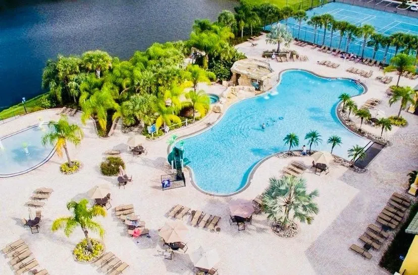 Slide show image of the Orlando Florida Home for Sale 25