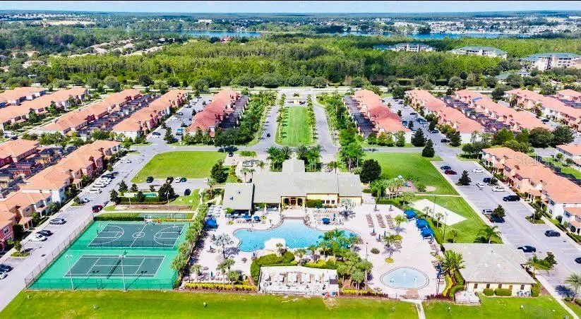 Slide show image of the Orlando Florida Home for Sale 33