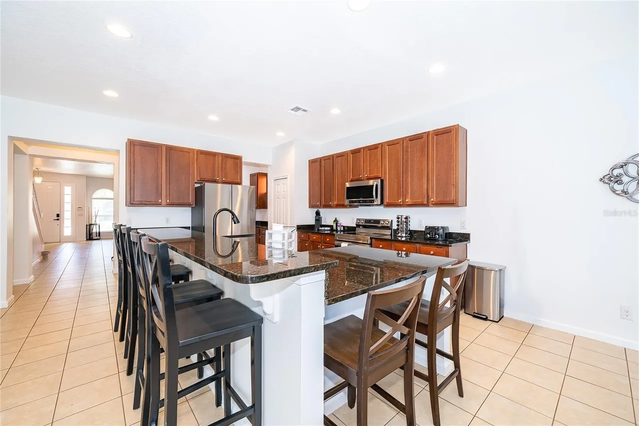 Slide show image of the Orlando Florida Home for Sale 12