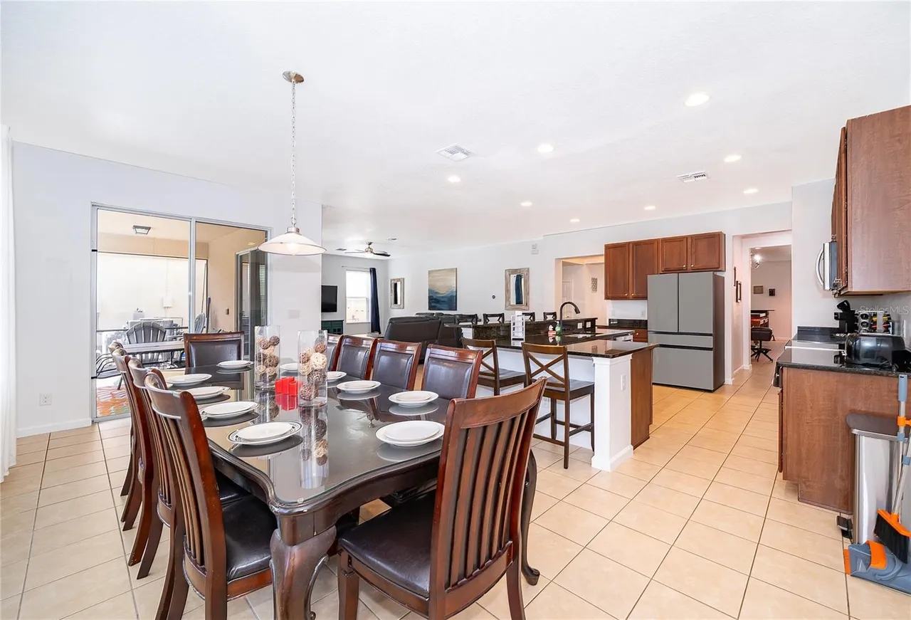 Slide show image of the Orlando Florida Home for Sale 14