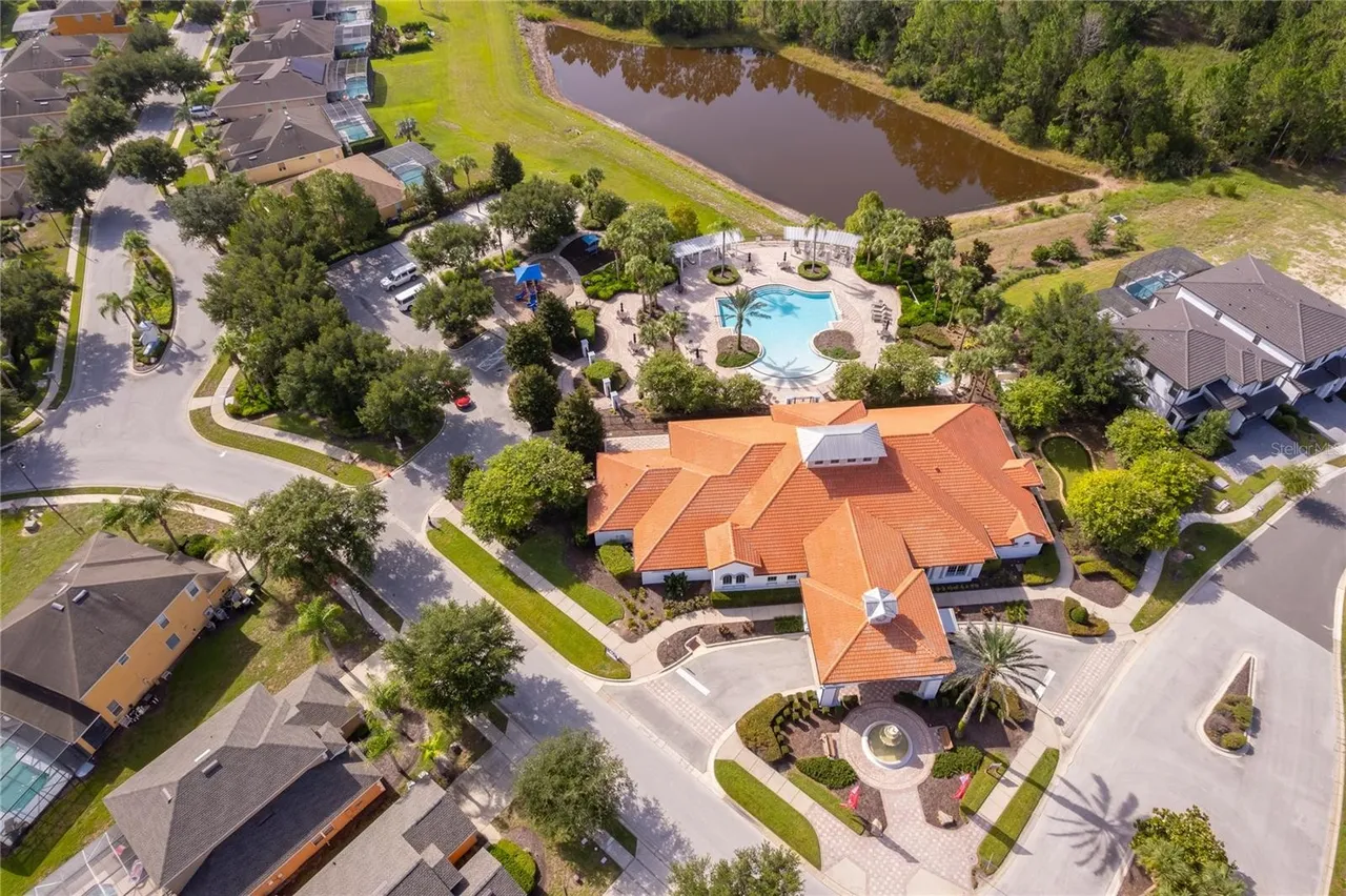 Slide show image of the Orlando Florida Home for Sale 49
