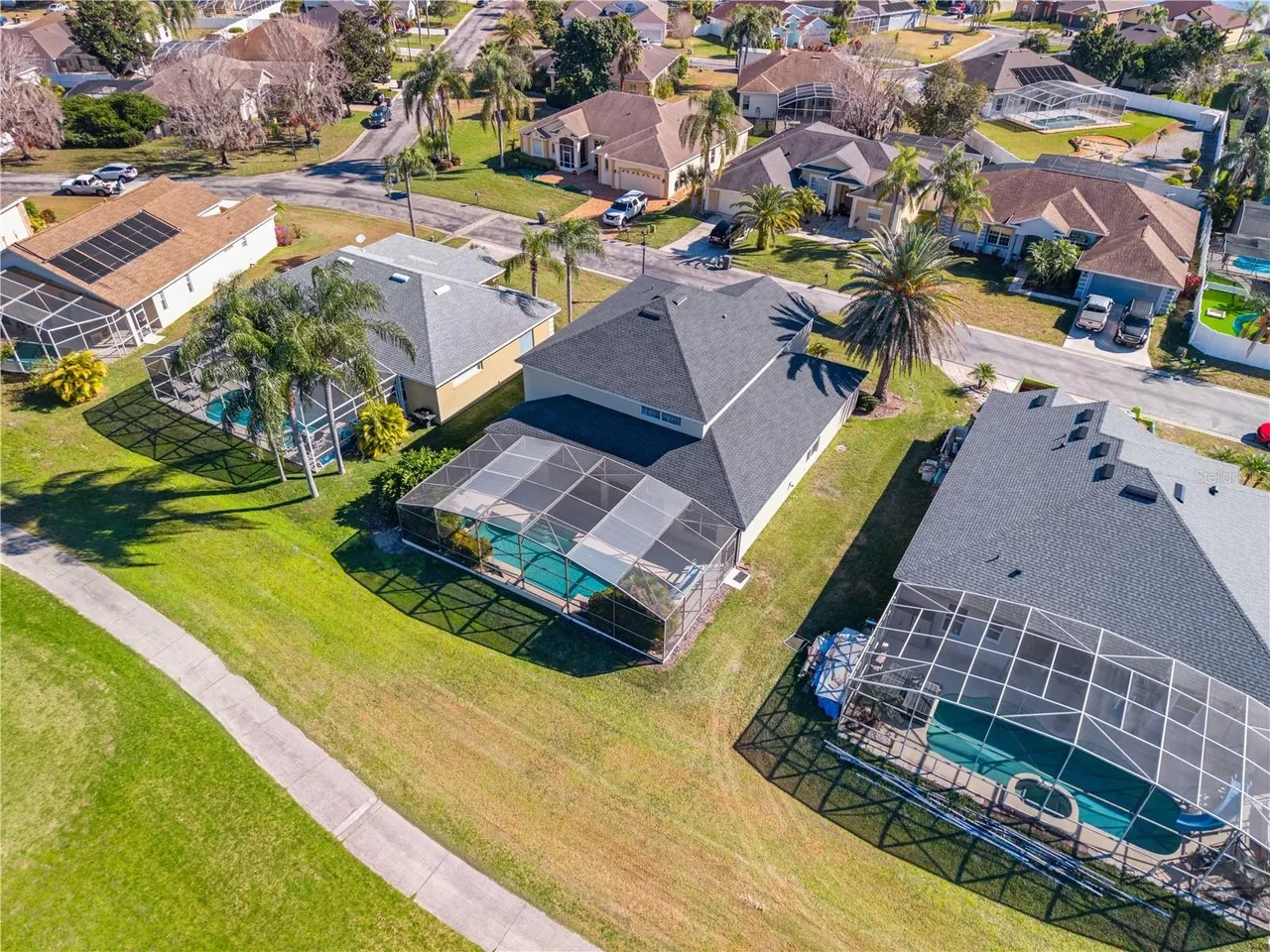 Slide show image of the Orlando Florida Home for Sale 15