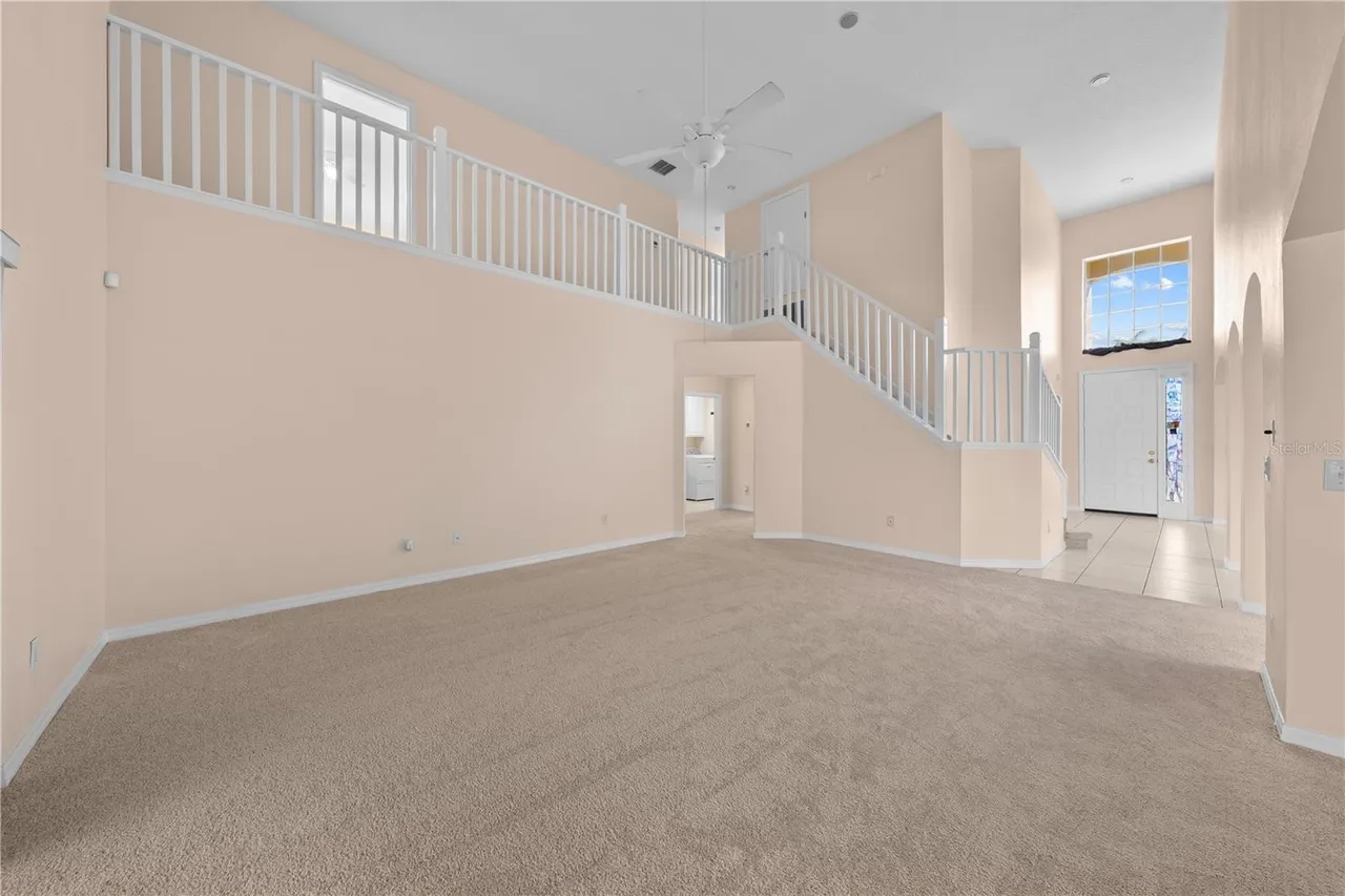 Slide show image of the Orlando Florida Home for Sale 46