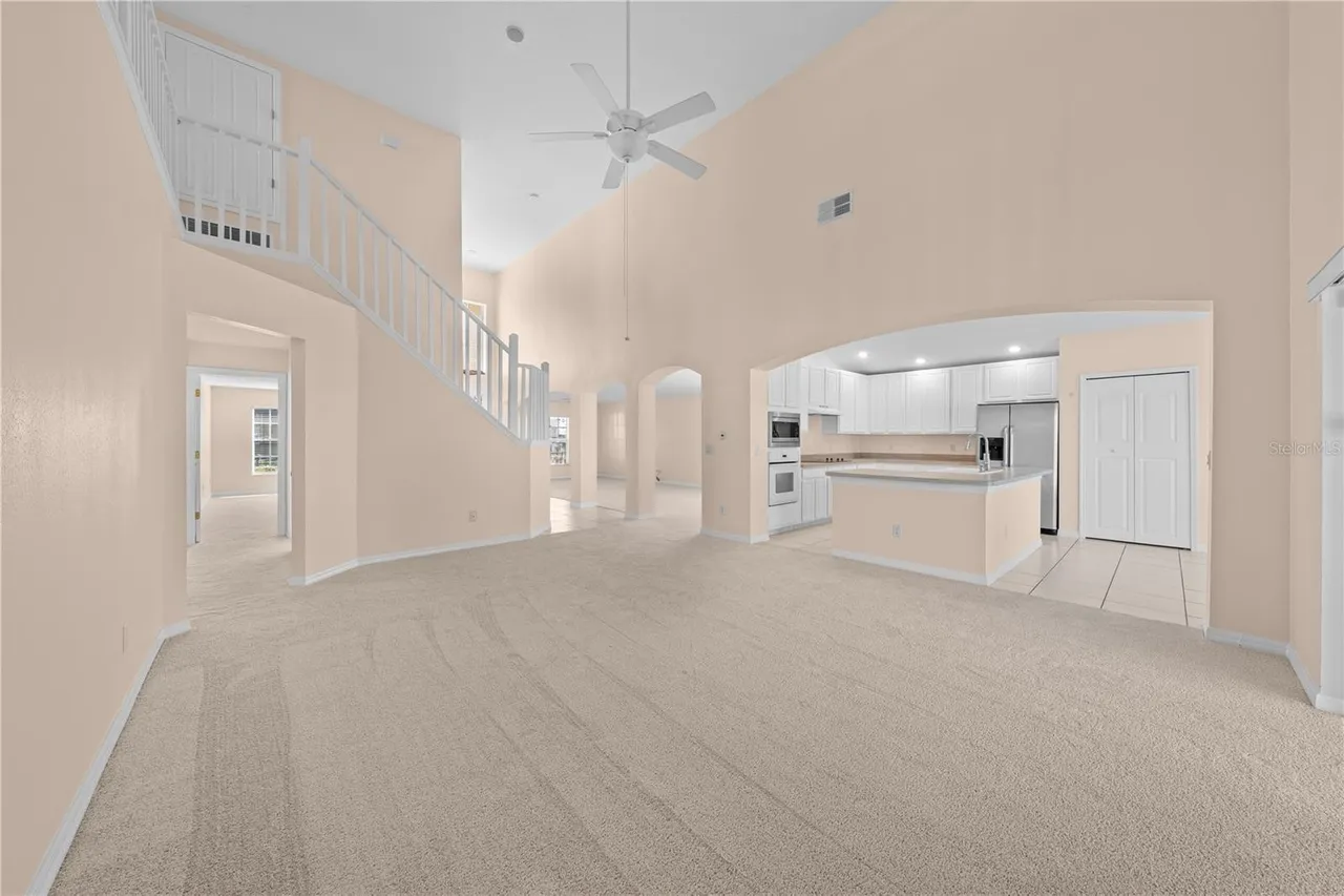 Slide show image of the Orlando Florida Home for Sale 47