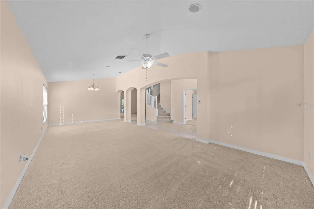 Slide show image of the Orlando Florida Home for Sale 53