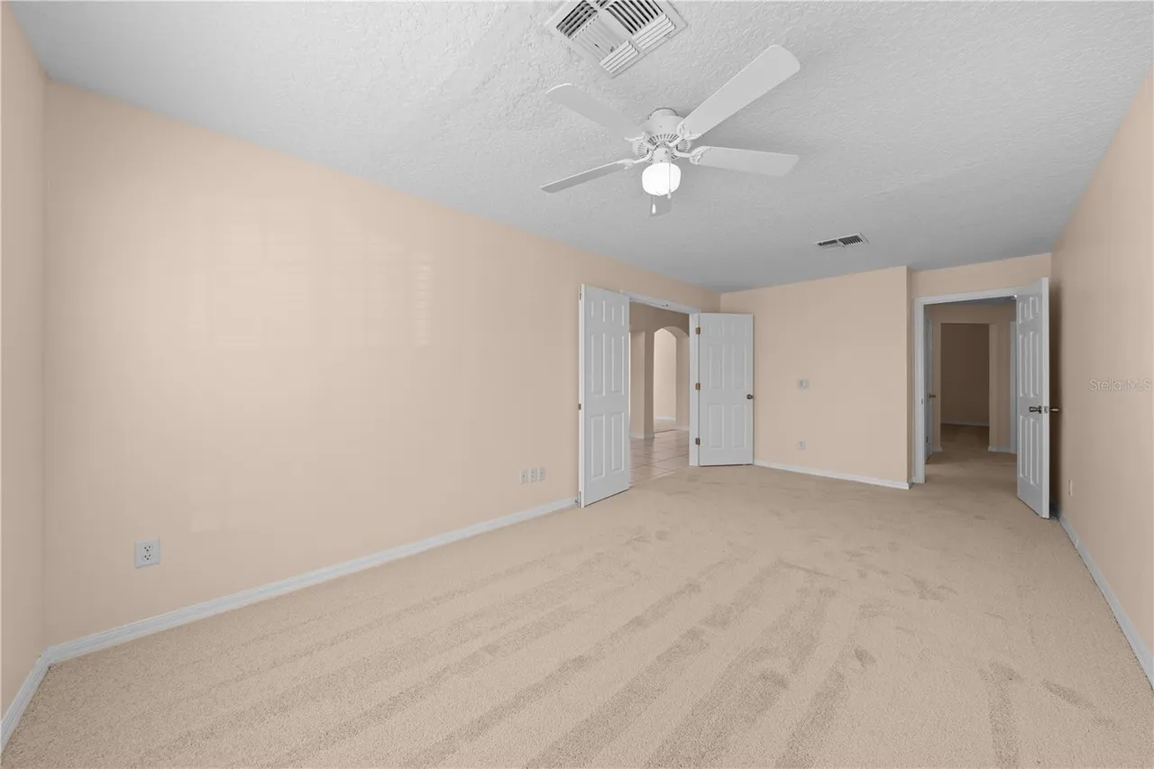 Slide show image of the Orlando Florida Home for Sale 55