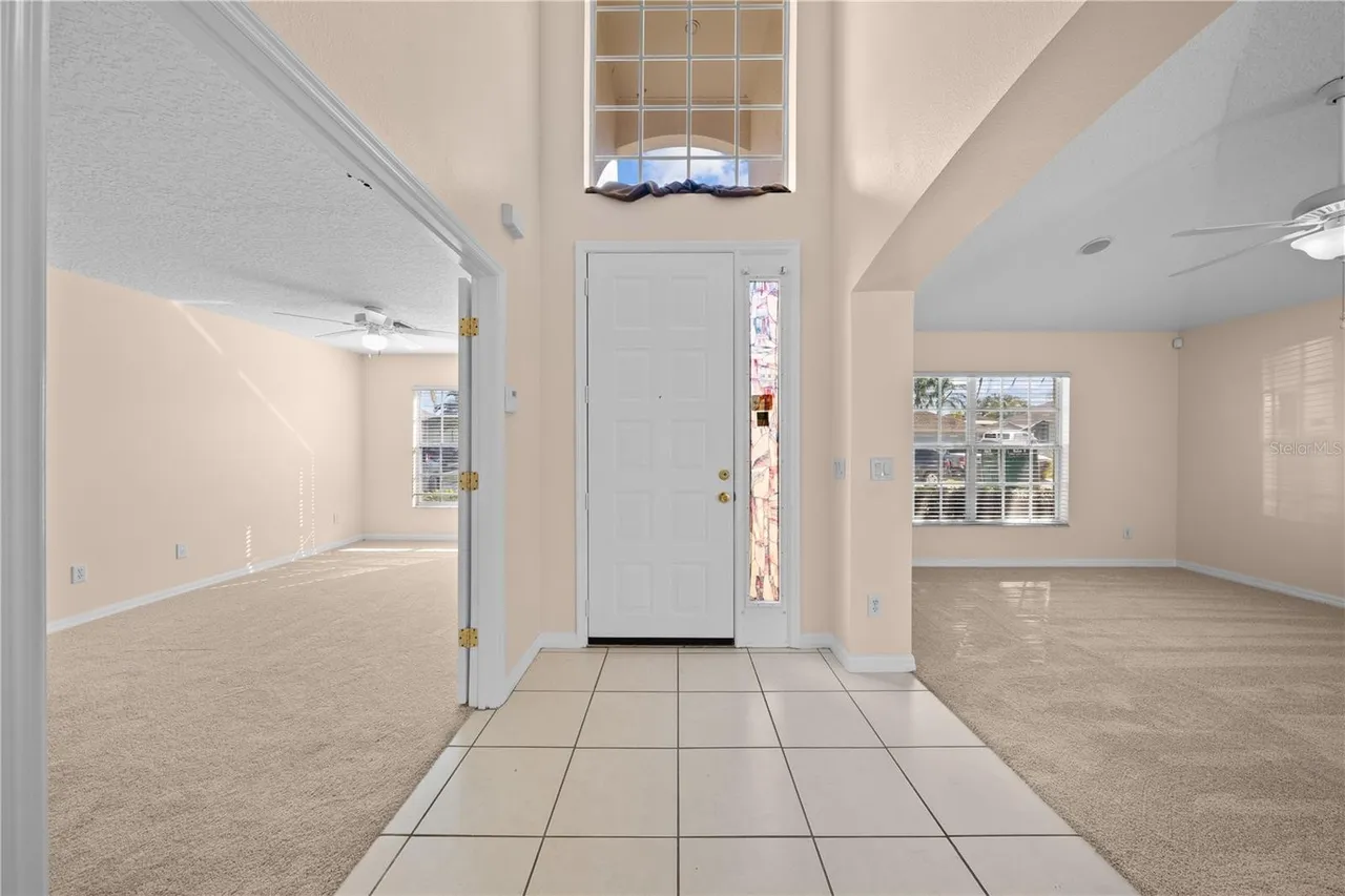 Slide show image of the Orlando Florida Home for Sale 57