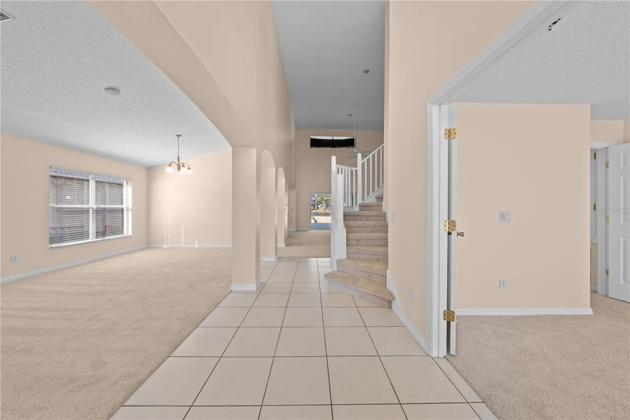 Slide show image of the Orlando Florida Home for Sale 58
