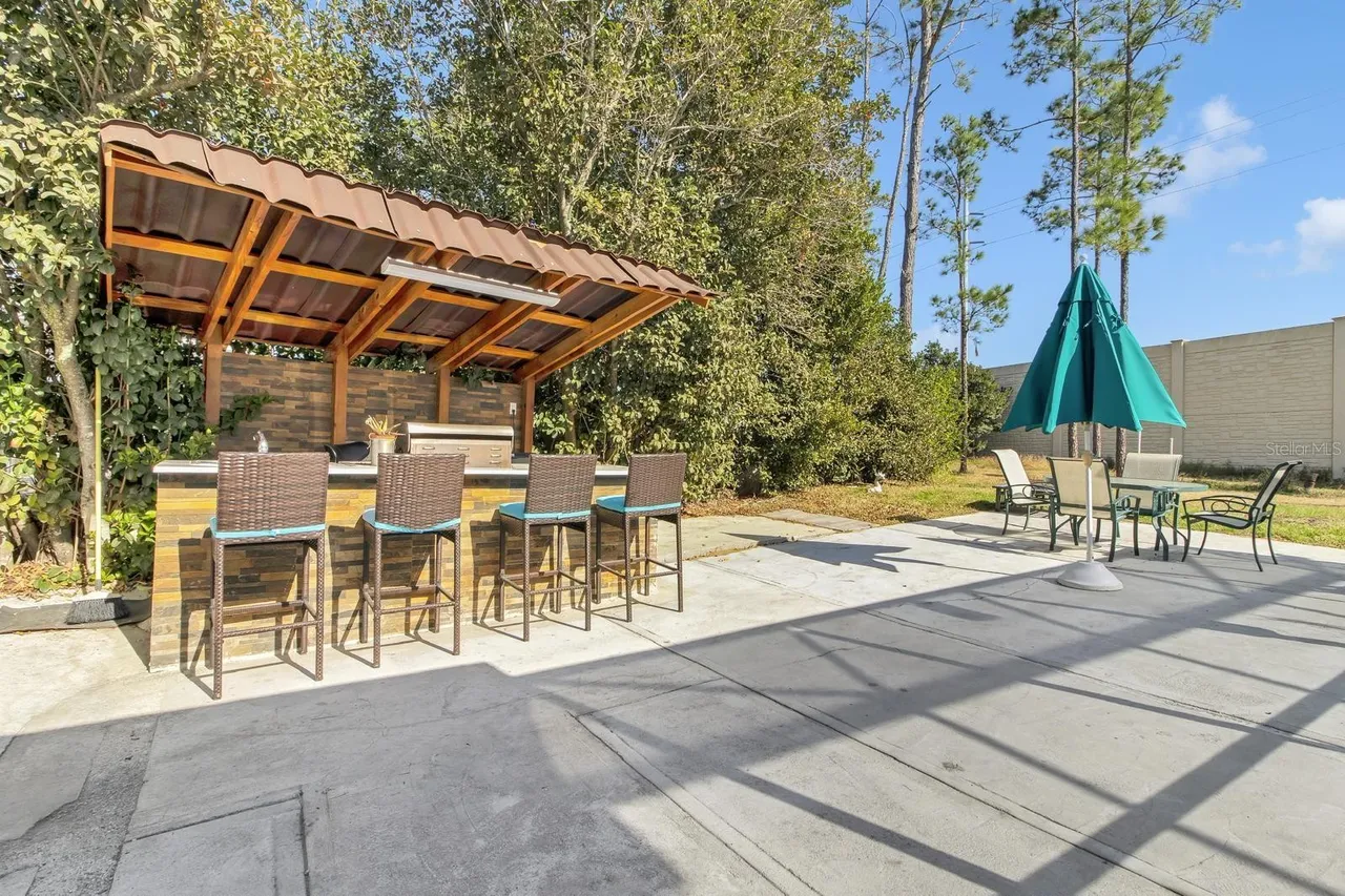 Slide show image of the Orlando Florida Home for Sale 26