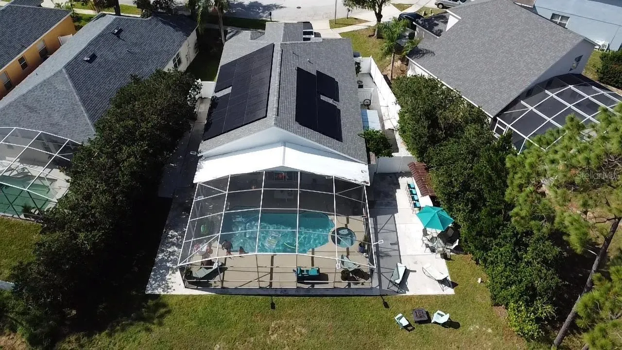 Slide show image of the Orlando Florida Home for Sale 33