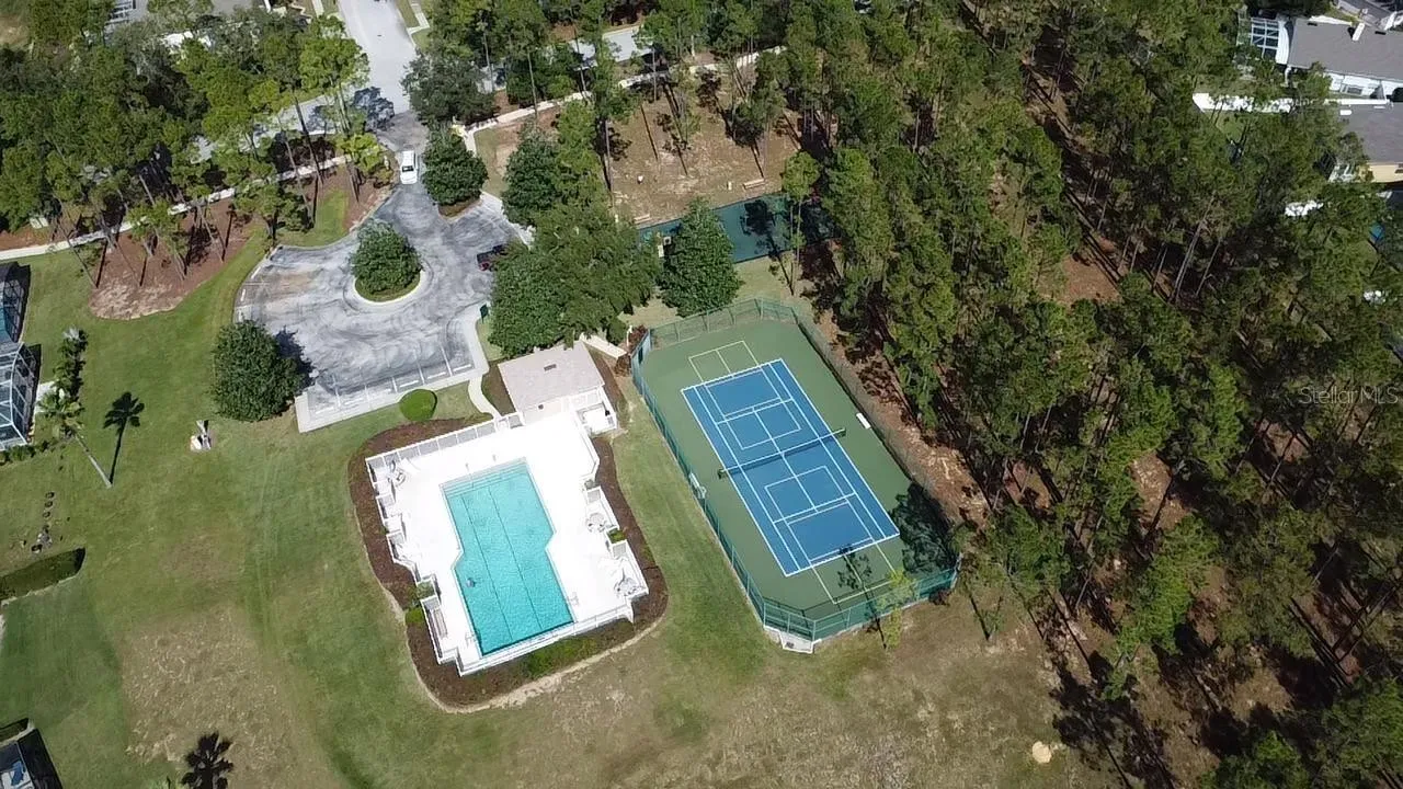 Slide show image of the Orlando Florida Home for Sale 37