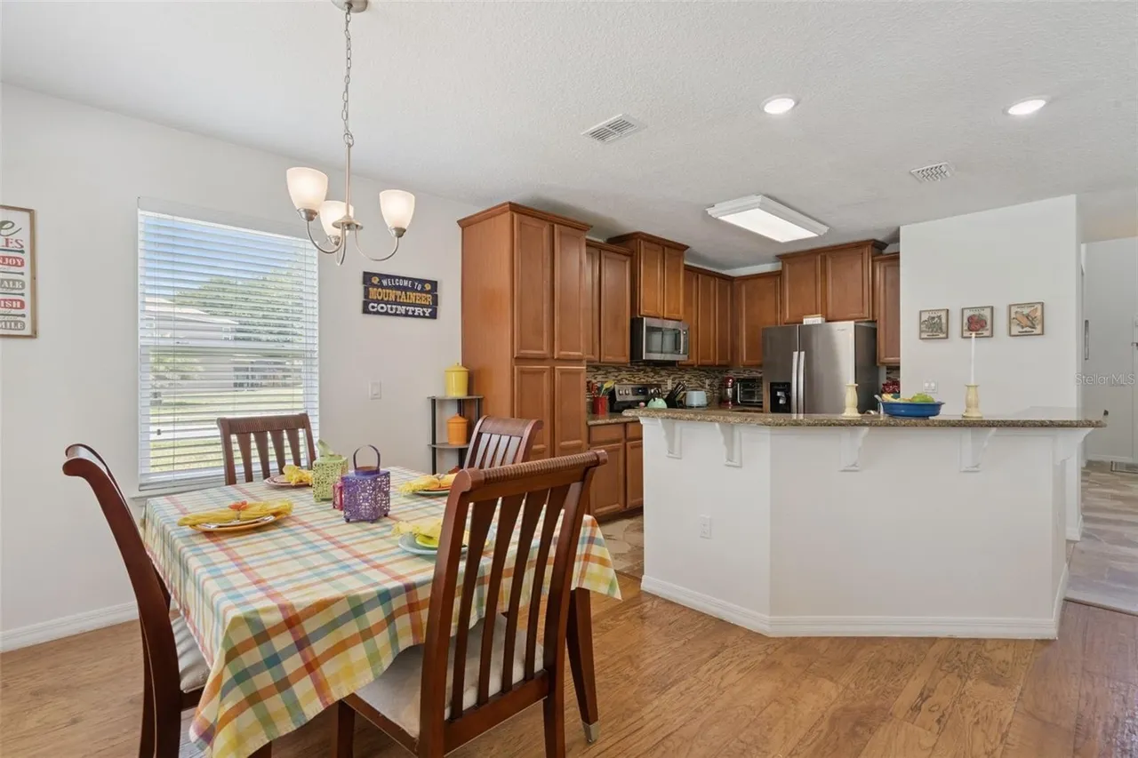 Slide show image of the Orlando Florida Home for Sale 03