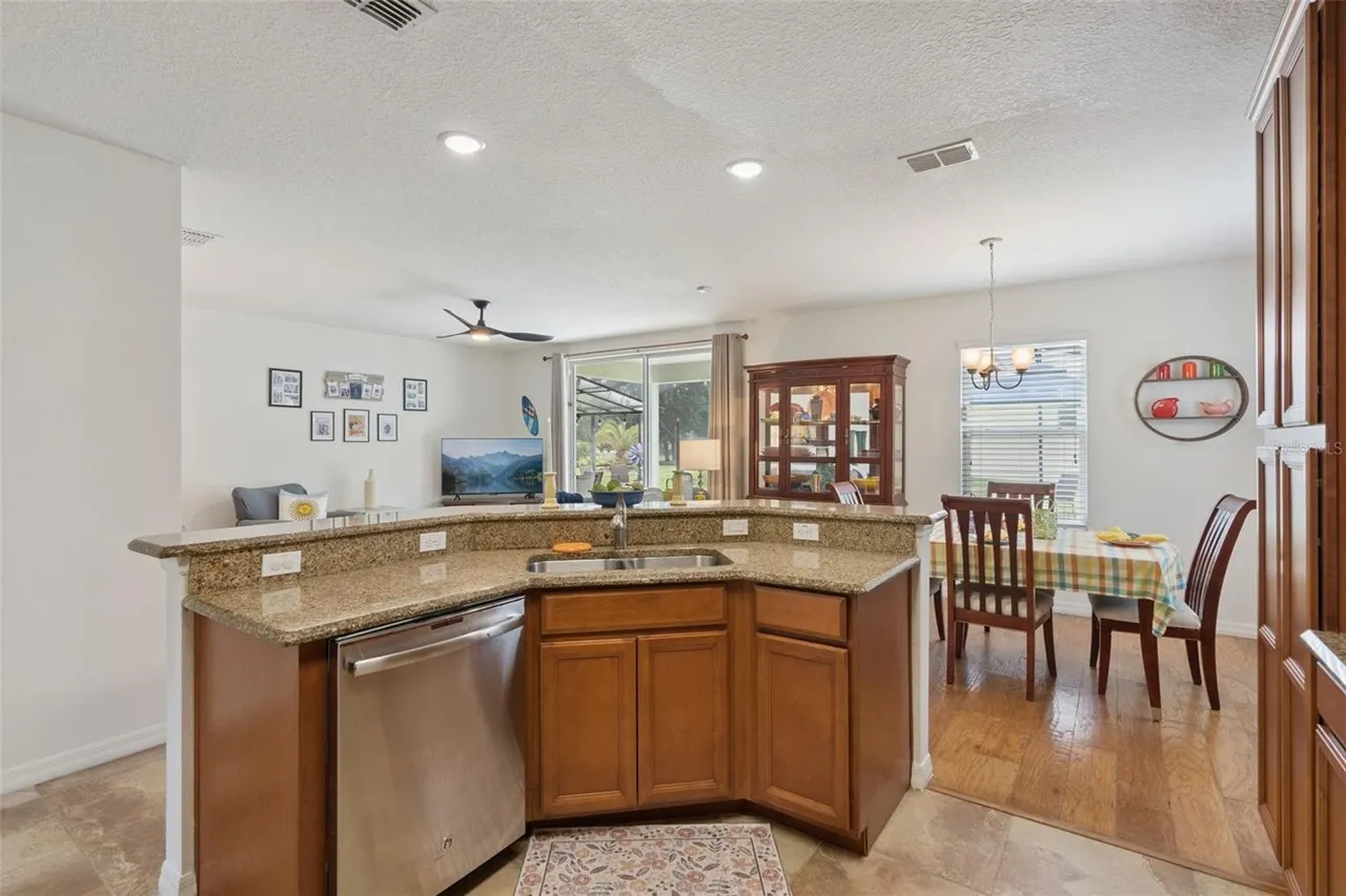 Slide show image of the Orlando Florida Home for Sale 05