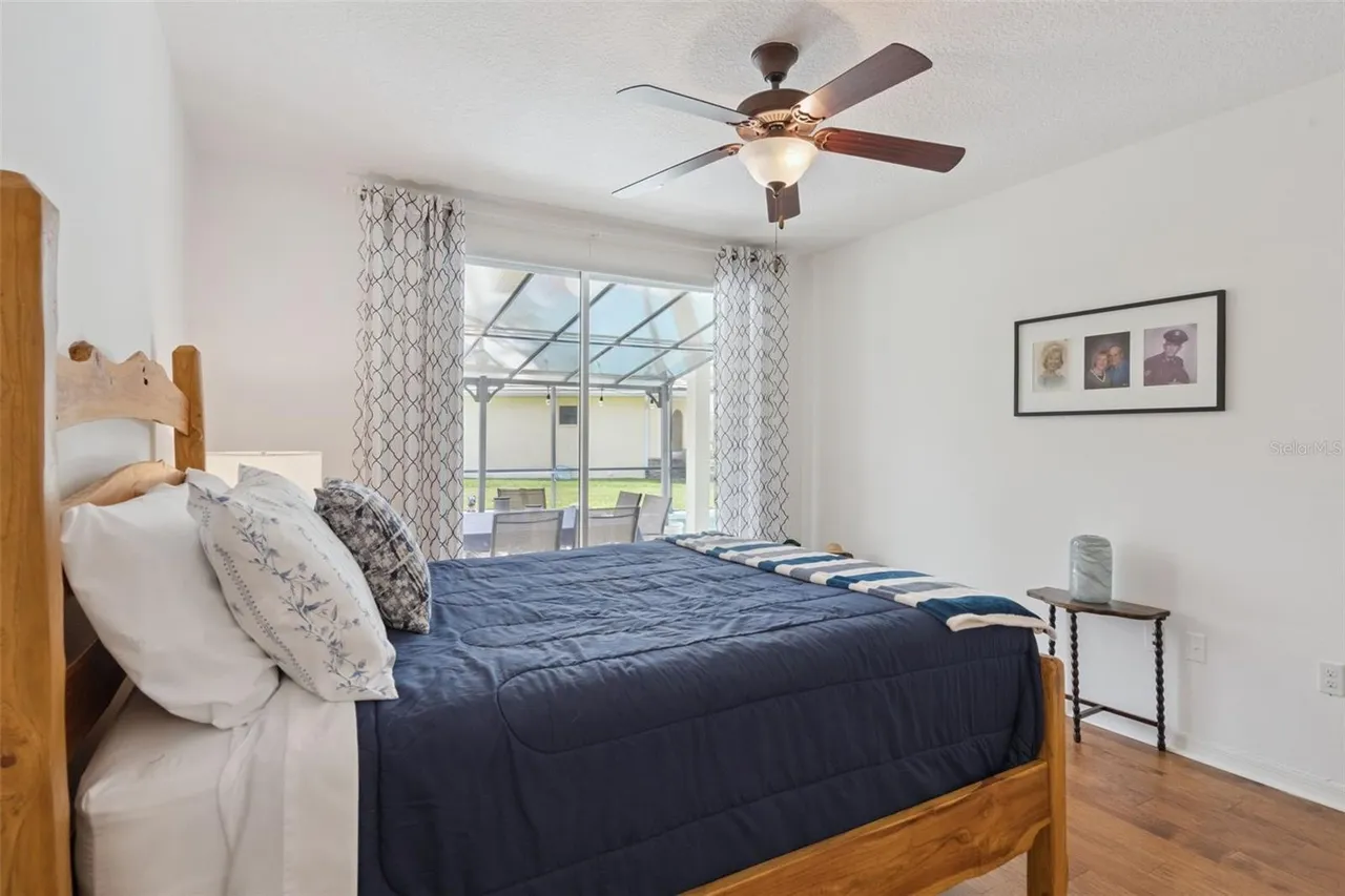 Slide show image of the Orlando Florida Home for Sale 10