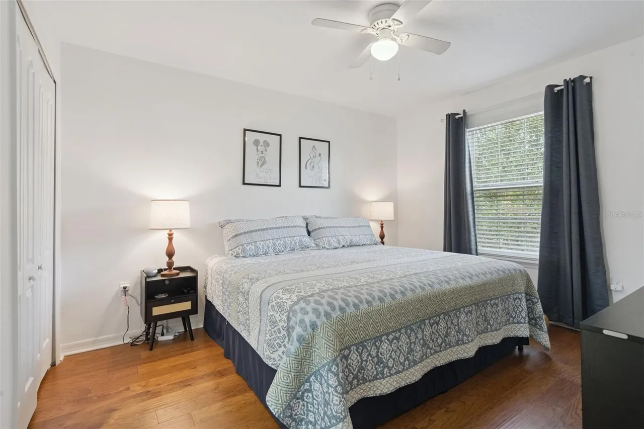 Slide show image of the Orlando Florida Home for Sale 13