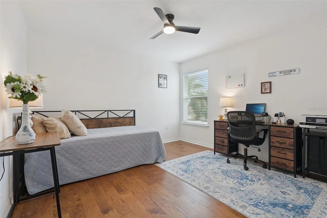 Slide show image of the Orlando Florida Home for Sale 14