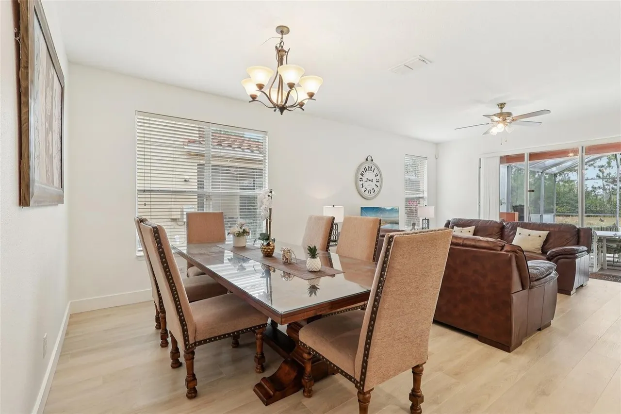 Slide show image of the Orlando Florida Home for Sale 07