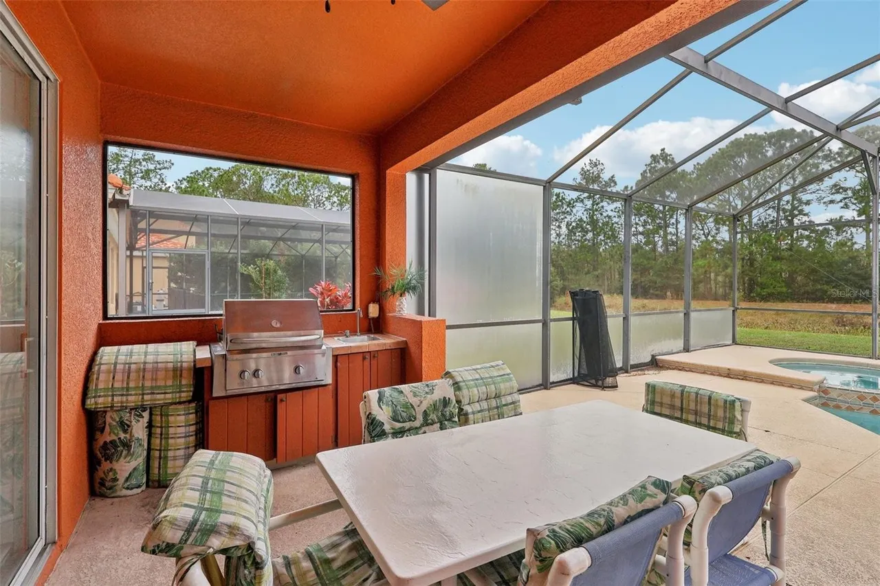 Slide show image of the Orlando Florida Home for Sale 11