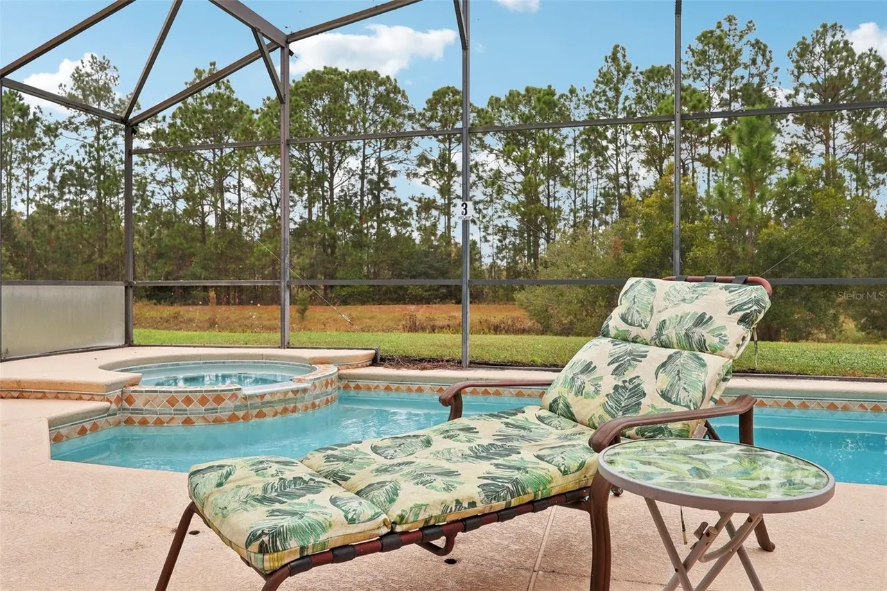 Slide show image of the Orlando Florida Home for Sale 12