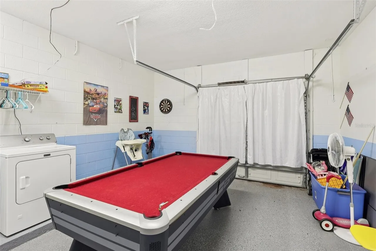 Slide show image of the Orlando Florida Home for Sale 22