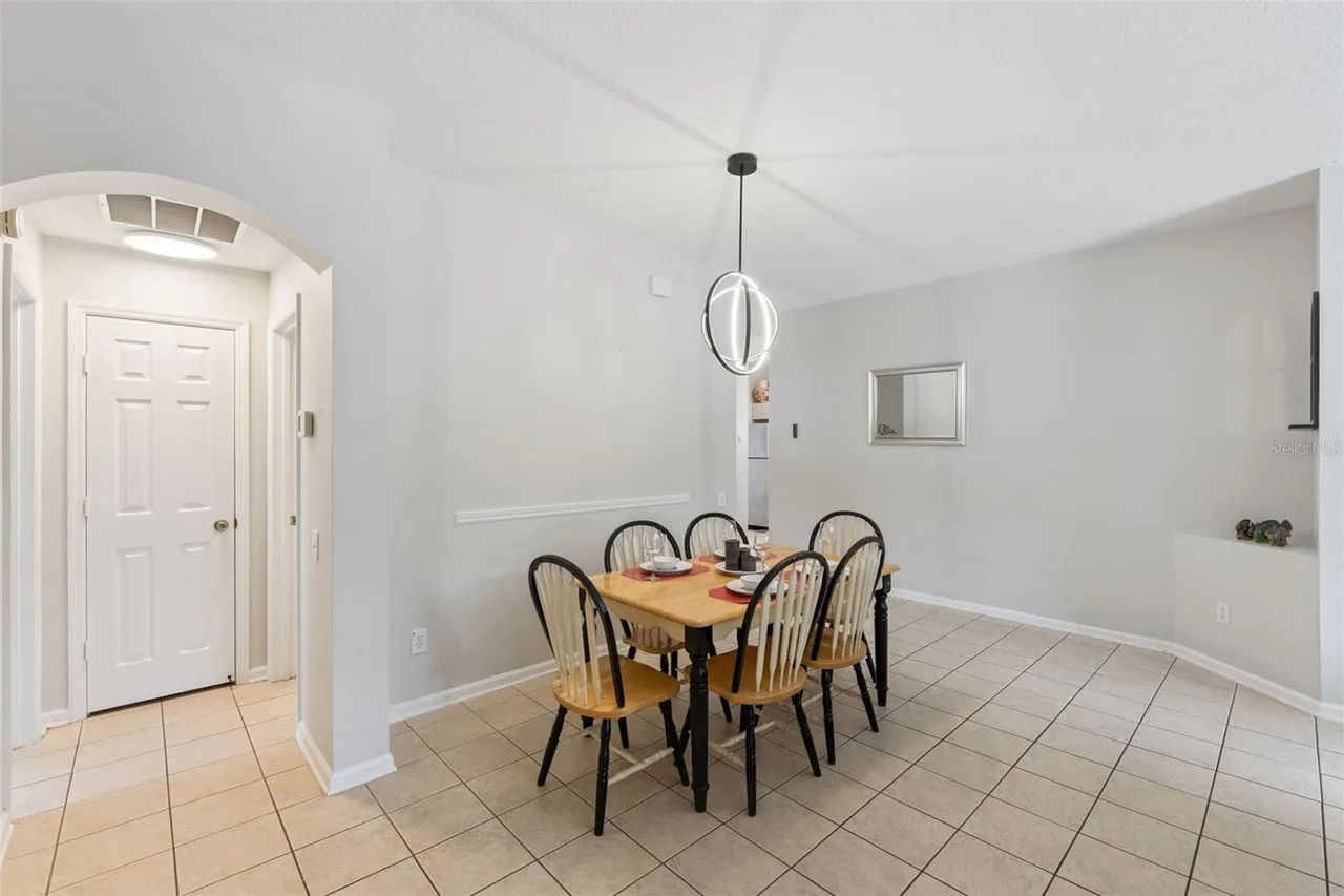 Slide show image of the Orlando Florida Home for Sale 06