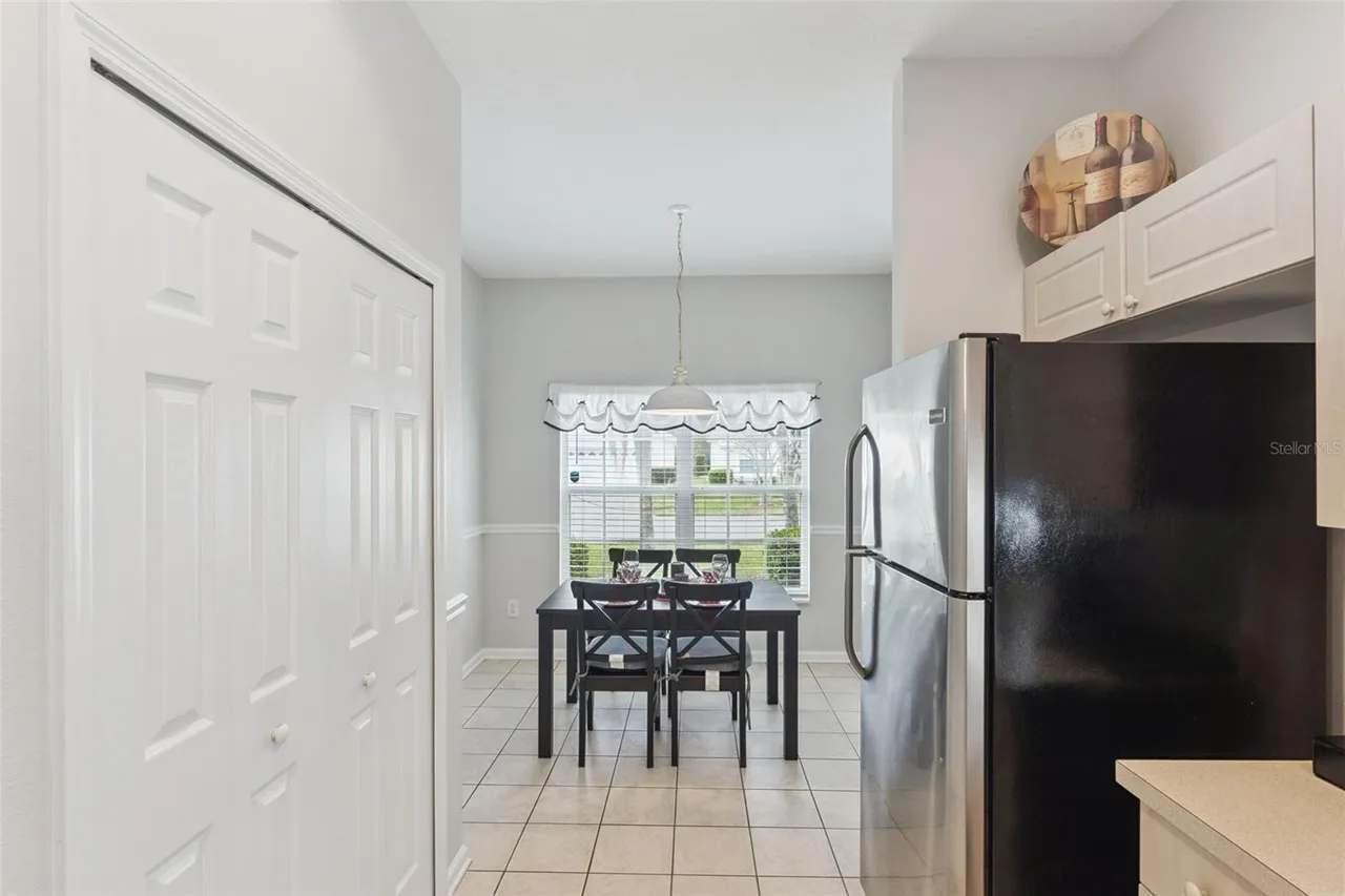Slide show image of the Orlando Florida Home for Sale 11