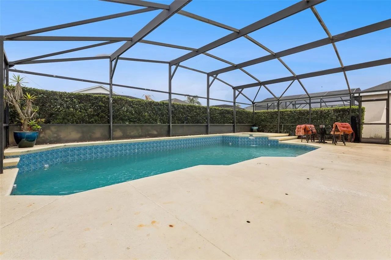 Slide show image of the Orlando Florida Home for Sale 21