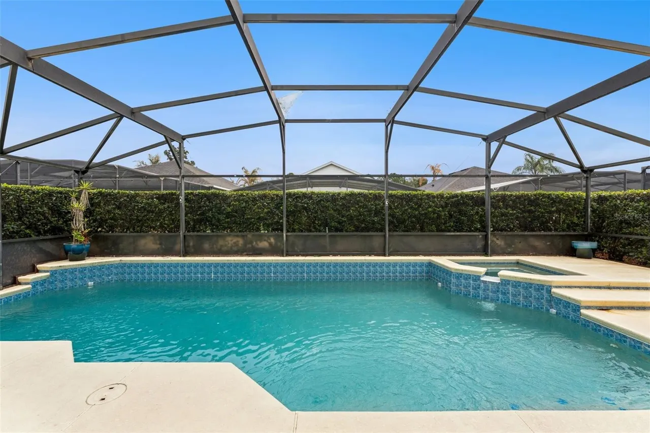 Slide show image of the Orlando Florida Home for Sale 22