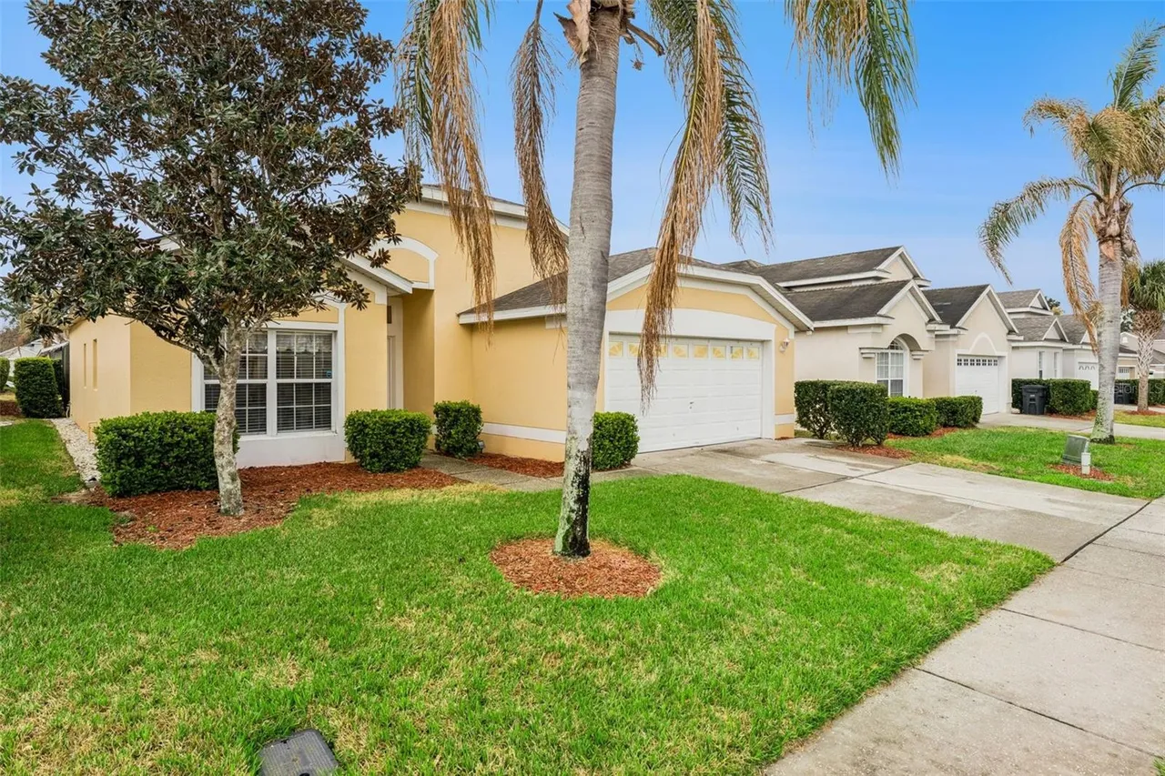 Slide show image of the Orlando Florida Home for Sale 24