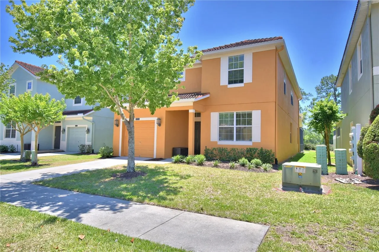 Slide show image of the Orlando Florida Home for Sale 02
