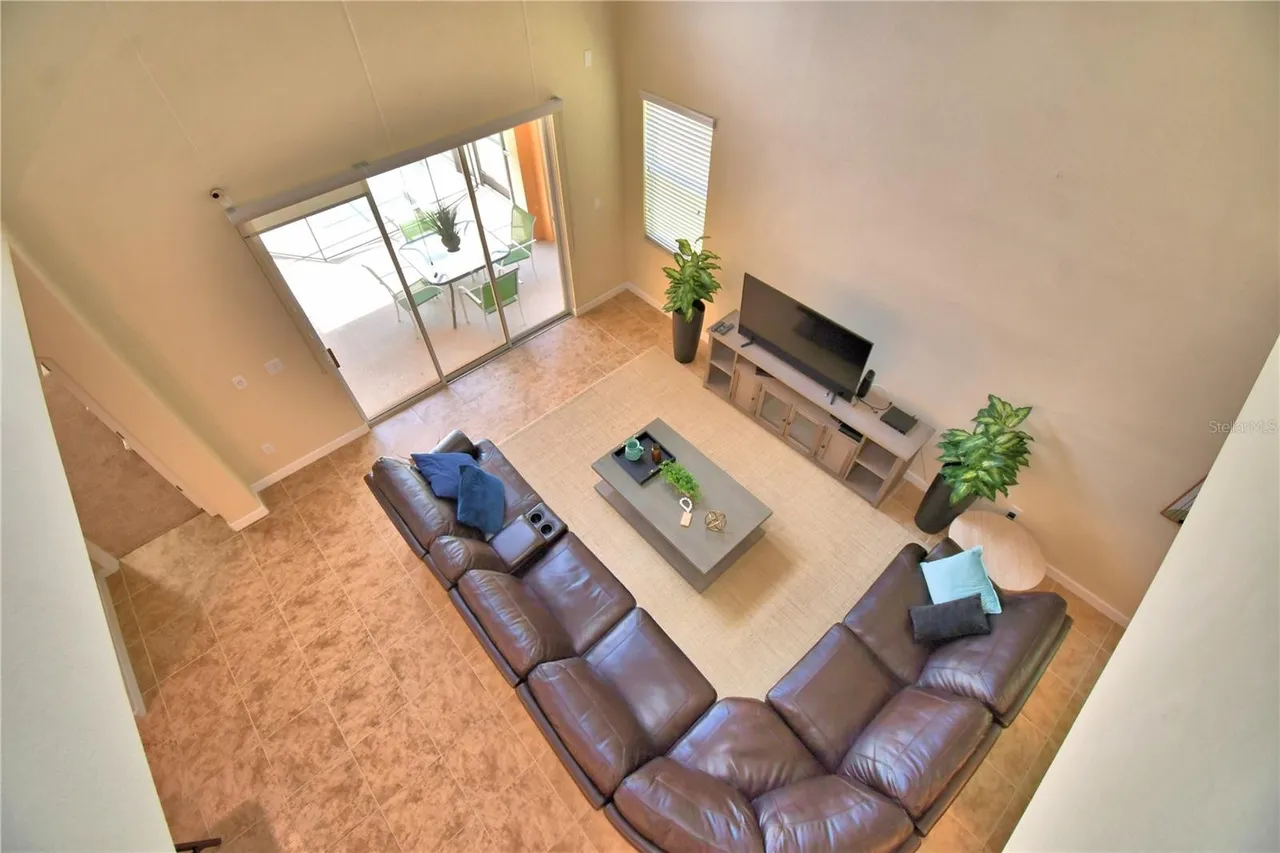 Slide show image of the Orlando Florida Home for Sale 57