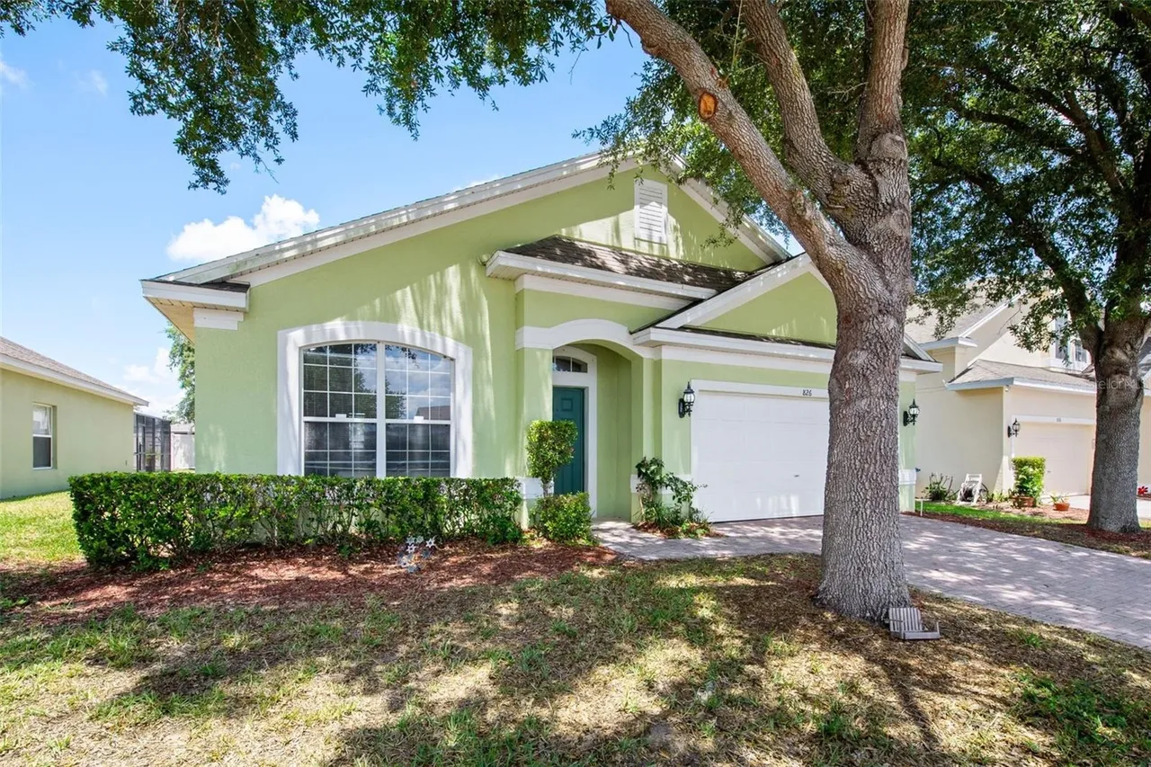 Slide show image of the Orlando Florida Home for Sale 02