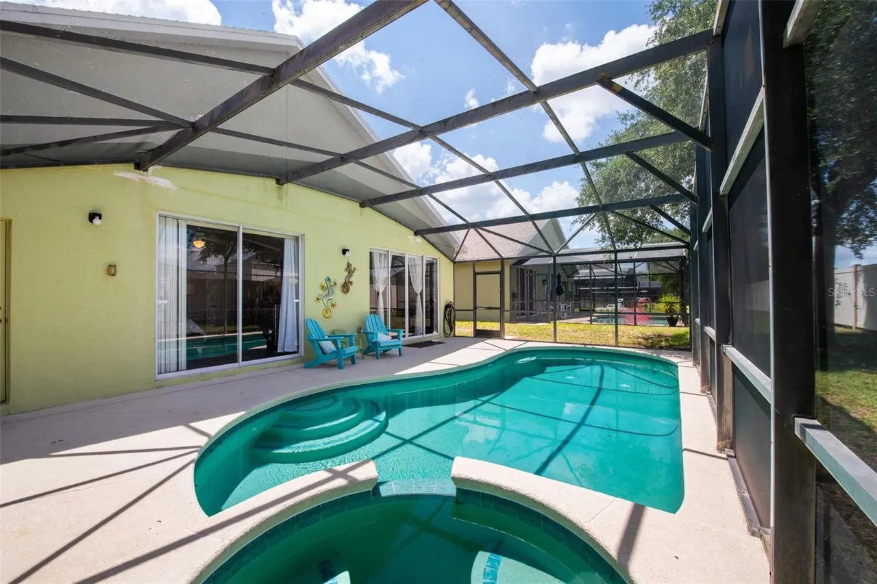 Slide show image of the Orlando Florida Home for Sale 08